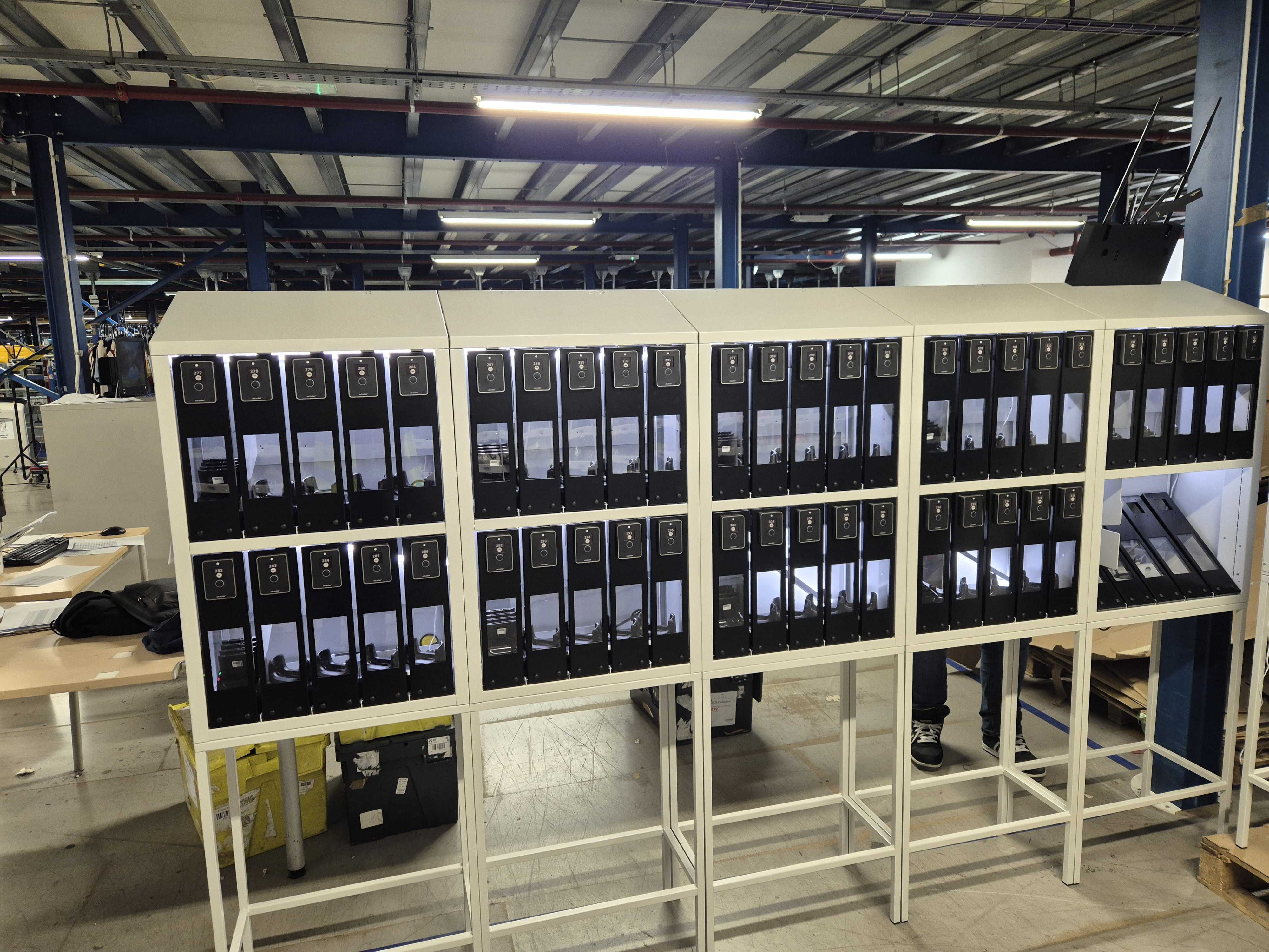 How Do Smart Lockers Work?