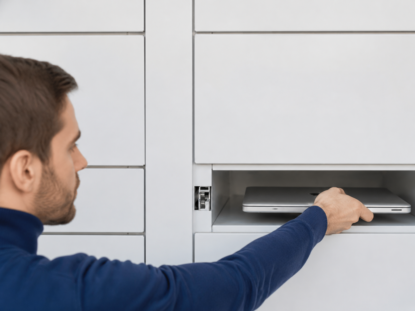 How Can Smart Lockers Remove Friction from IT Equipment Deployment?